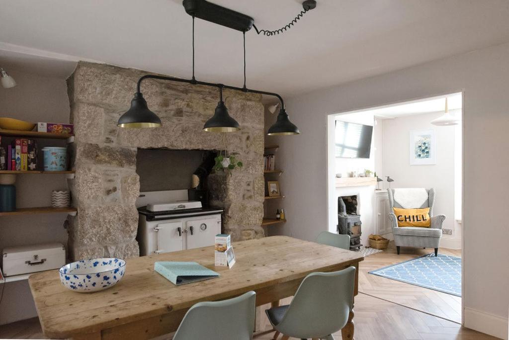 No3 Holiday home Gweek